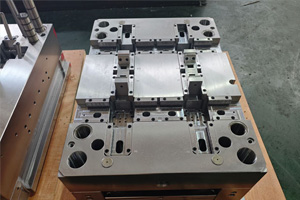 精密模架简介 精密模架简介