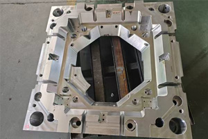 橡胶模架结构特点