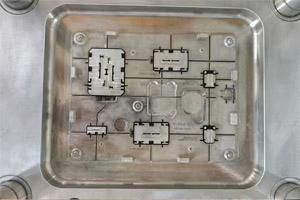 锻造模架结构特点