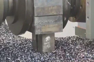 粗铣模板留余量